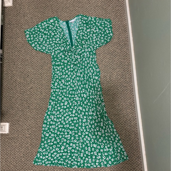 *NWOT* ASOS DESIGN - tie front midi tea dress in green based floral print - Picture 6 of 8